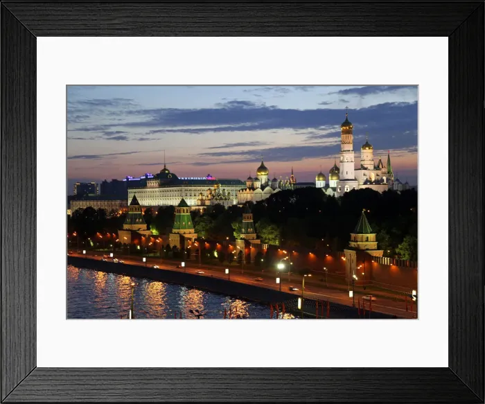 Framed Print : DDE-90034978