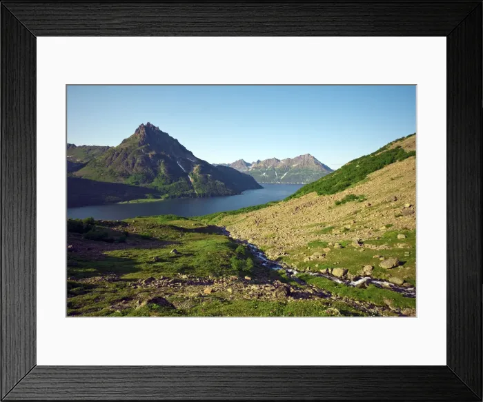 Framed Print : DDE-90034994 Framed Print : DDE-90034994