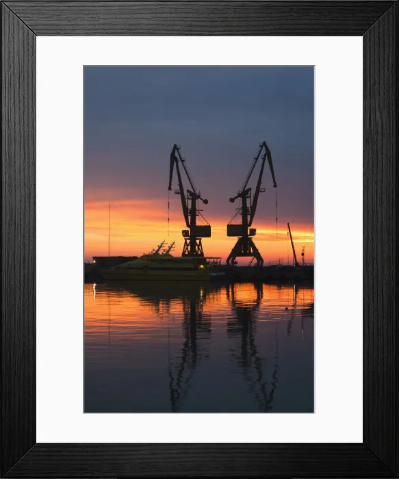 Framed Print : DDE-90035007 Framed Print : DDE-90035007