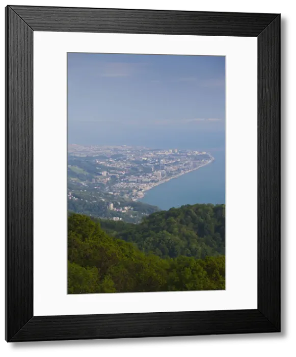 Framed Print : DDE-90035008 Framed Print : DDE-90035008