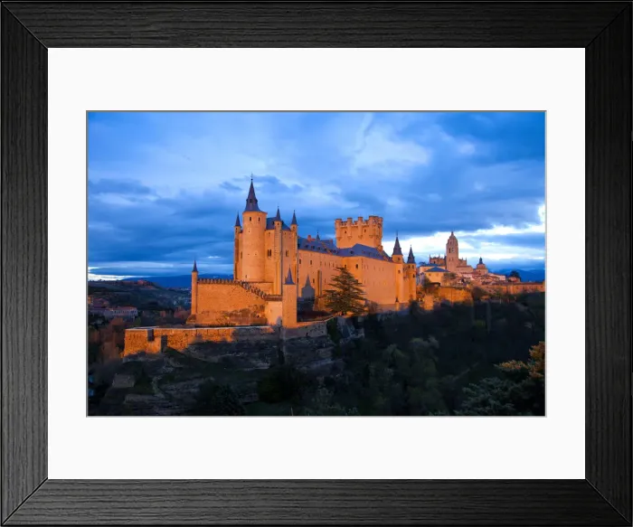 Framed Print : DDE-90035107 Framed Print : DDE-90035107