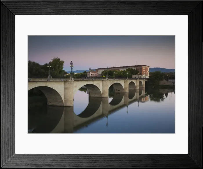 Framed Print : DDE-90035390