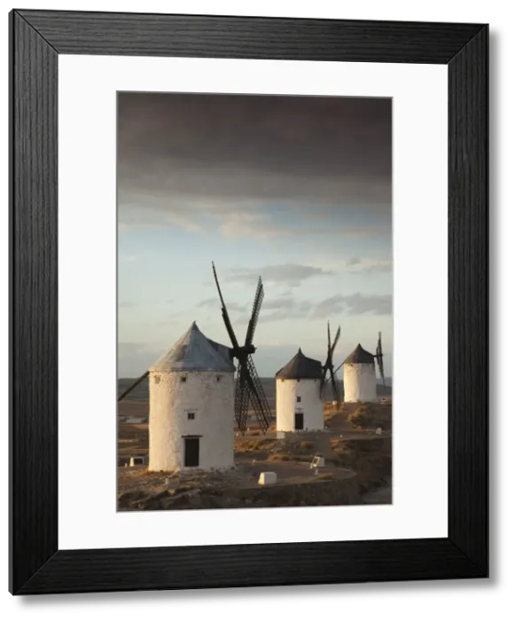 Framed Print : DDE-90035426 Framed Print : DDE-90035426