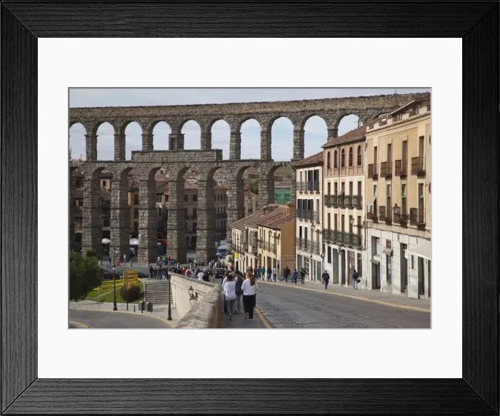 Framed Print : DDE-90035421