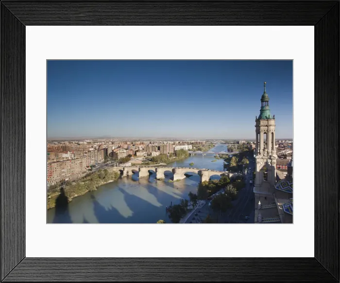 Framed Print : DDE-90035432 Framed Print : DDE-90035432
