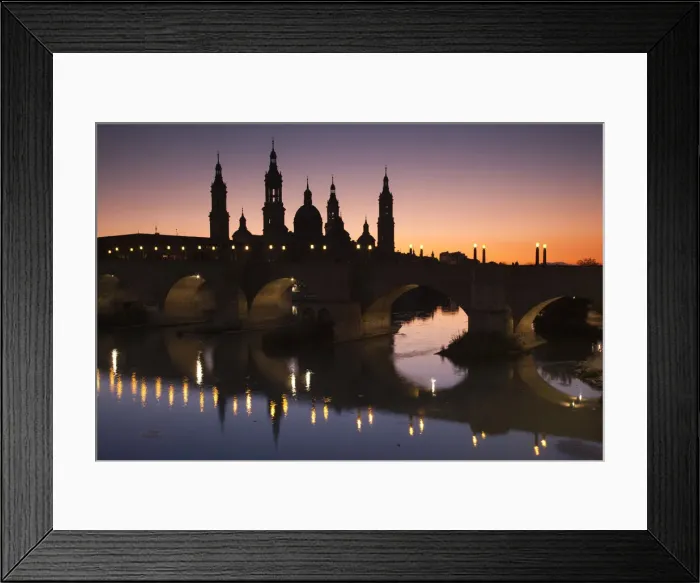 Framed Print : DDE-90035437