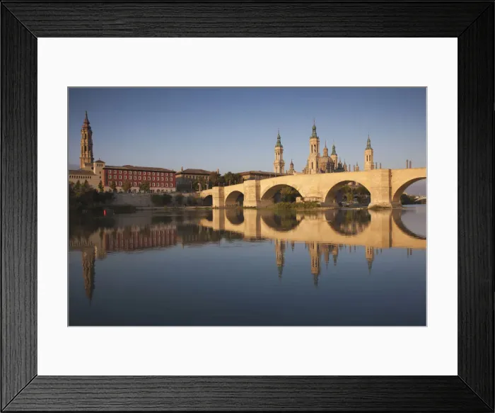 Framed Print : DDE-90035439