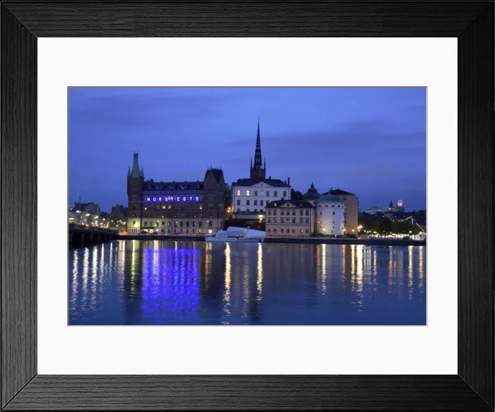 Framed Print : DDE-90035507 Framed Print : DDE-90035507