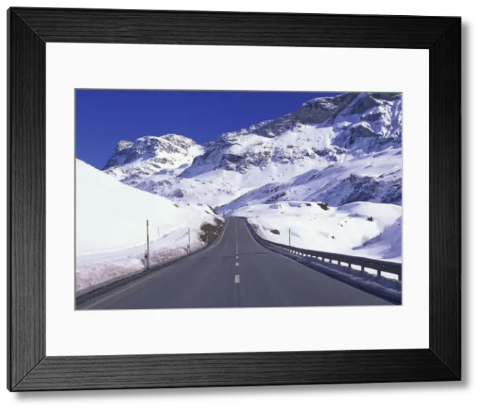 Framed Print : DDE-90035701
