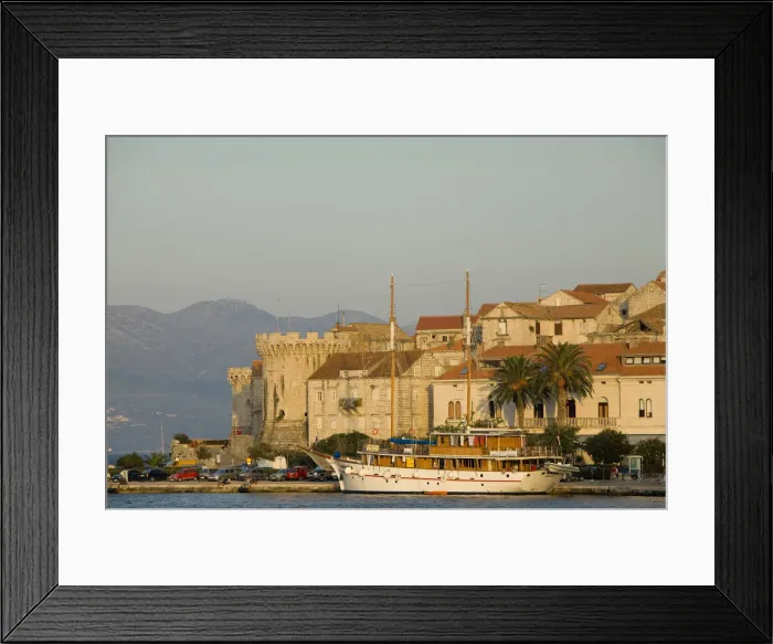 Framed Print : DDE-90035723 Framed Print : DDE-90035723