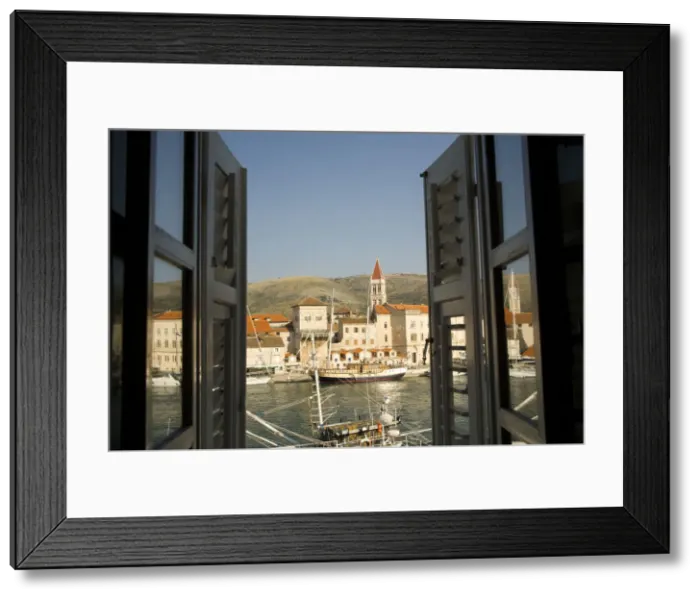 Framed Print : DDE-90035726 Framed Print : DDE-90035726