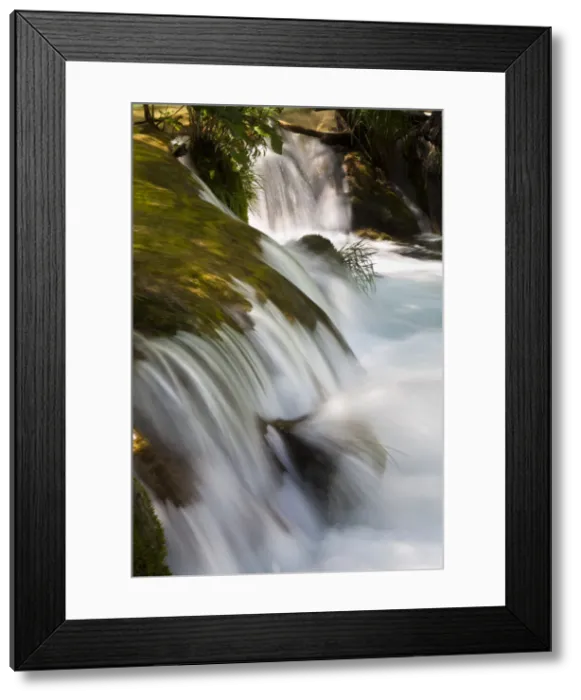 Framed Print : DDE-90035754 Framed Print : DDE-90035754