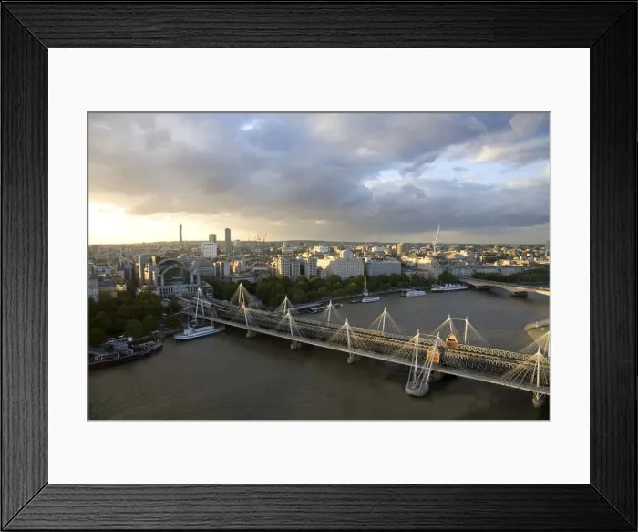 Framed Print : DDE-90035809 Framed Print : DDE-90035809