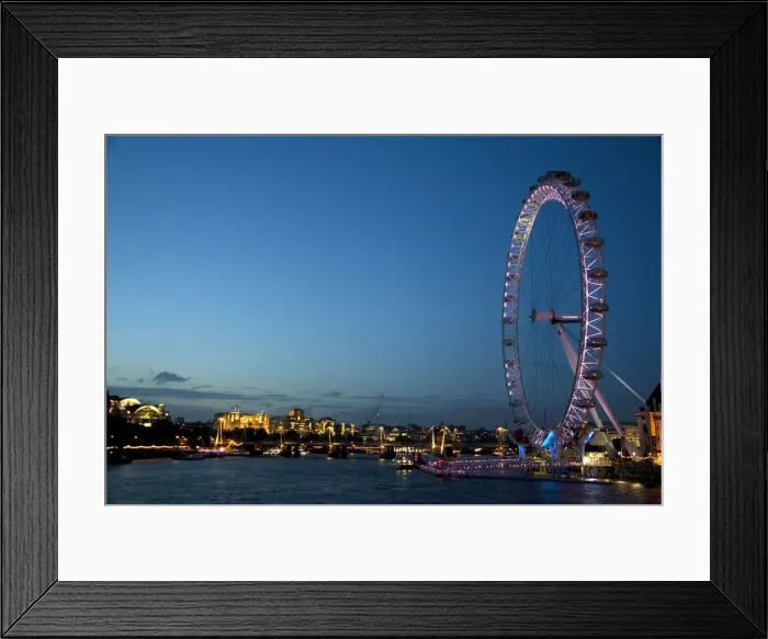 Framed Print : DDE-90035811