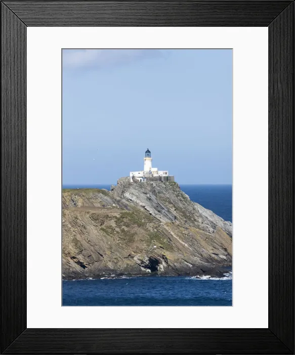Framed Print : DDE-90036066 Framed Print : DDE-90036066