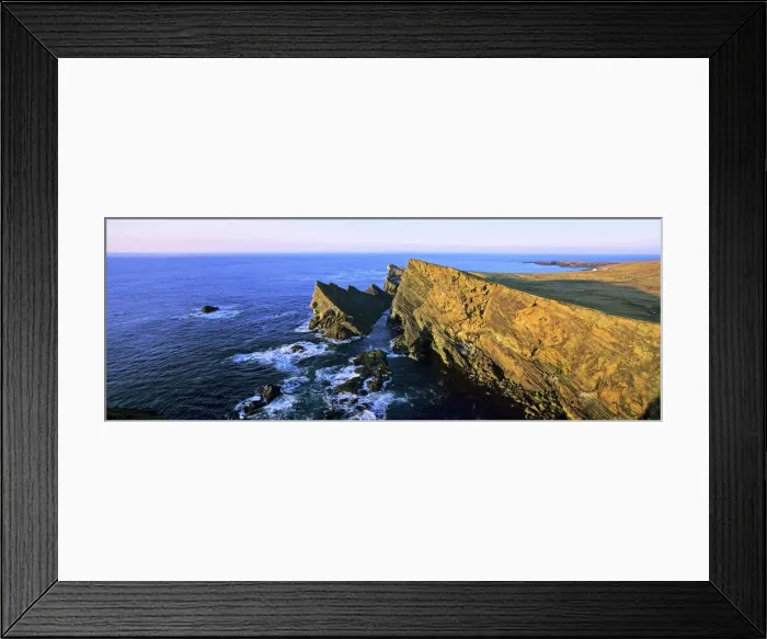Framed Print : DDE-90036266 Framed Print : DDE-90036266