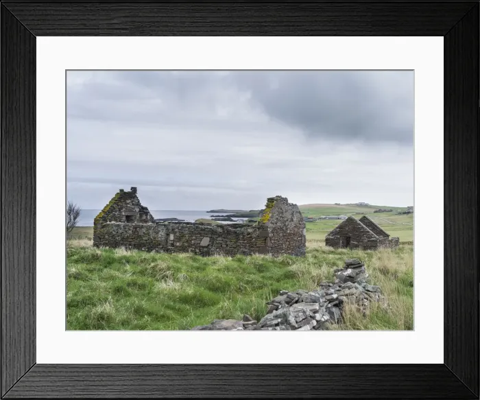 Framed Print : DDE-90036279