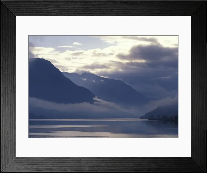 Framed Print : DDE-90036292 Framed Print : DDE-90036292
