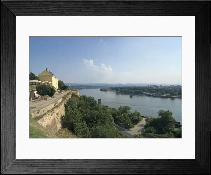 Framed Print : DDE-90036295