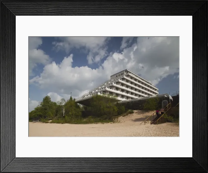 Framed Print : DDE-90036358 Framed Print : DDE-90036358