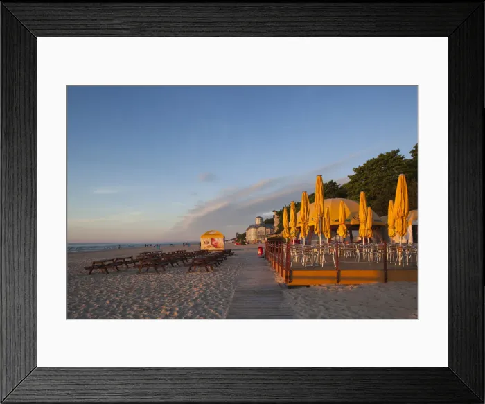 Framed Print : DDE-90036380 Framed Print : DDE-90036380