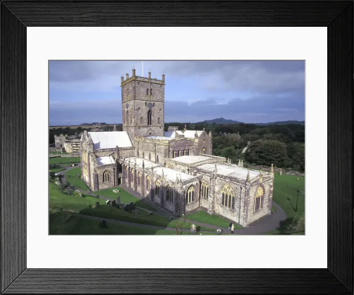 Framed Print : DDE-90036421 Framed Print : DDE-90036421