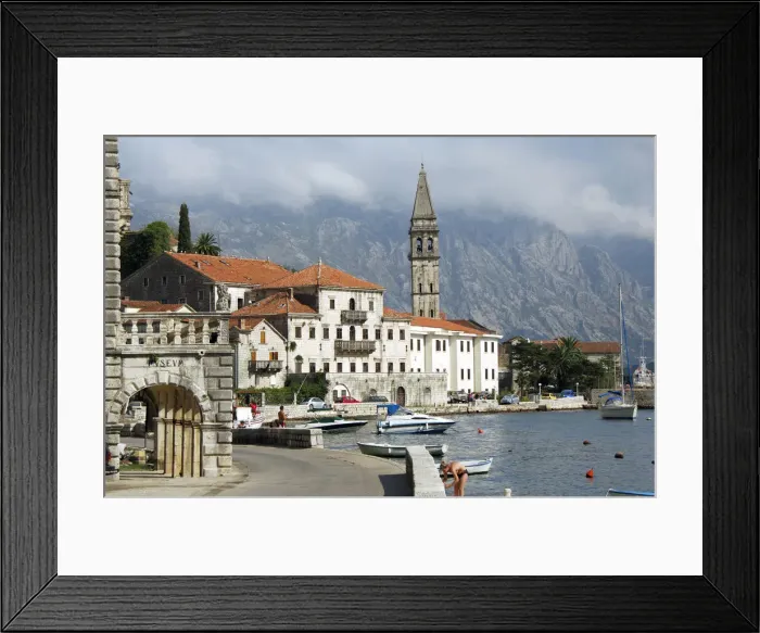 Framed Print : DDE-90036513 Framed Print : DDE-90036513