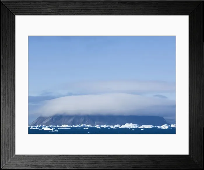 Framed Print : DDE-90036619 Framed Print : DDE-90036619