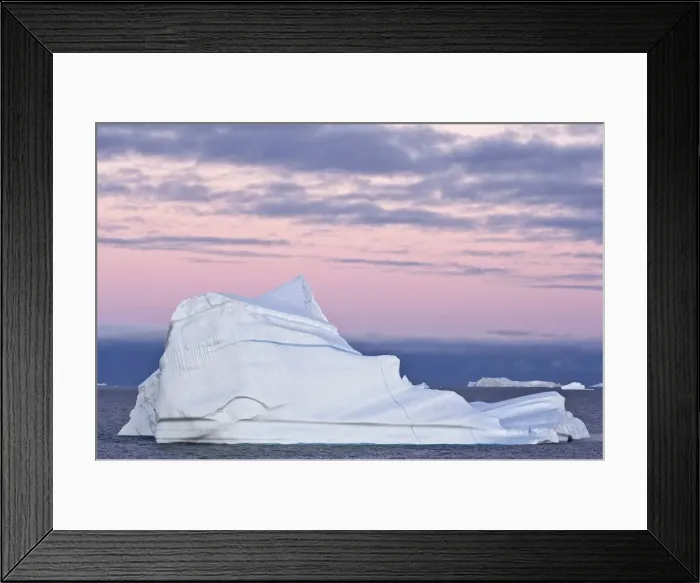 Framed Print : DDE-90036639 Framed Print : DDE-90036639