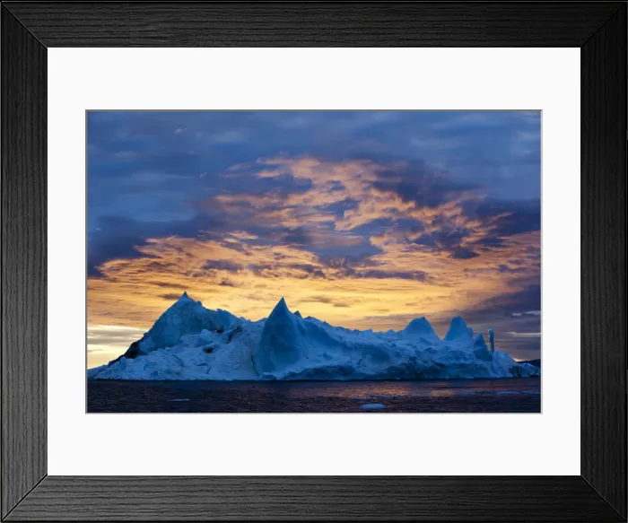 Framed Print : DDE-90036727 Framed Print : DDE-90036727