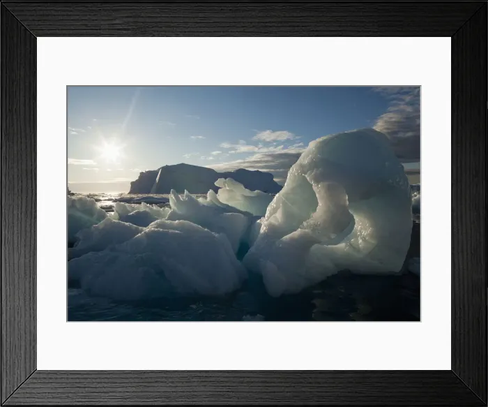 Framed Print : DDE-90036731 Framed Print : DDE-90036731
