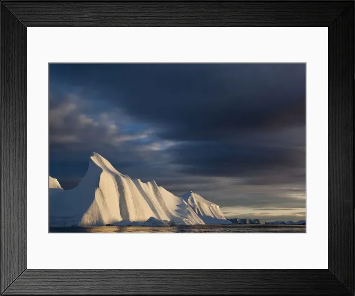 Framed Print : DDE-90036734 Framed Print : DDE-90036734