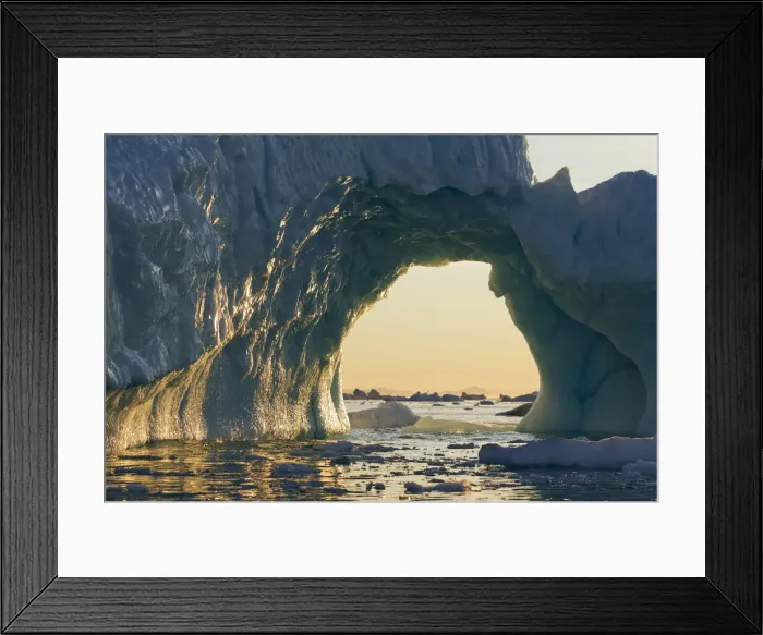 Framed Print : DDE-90036751
