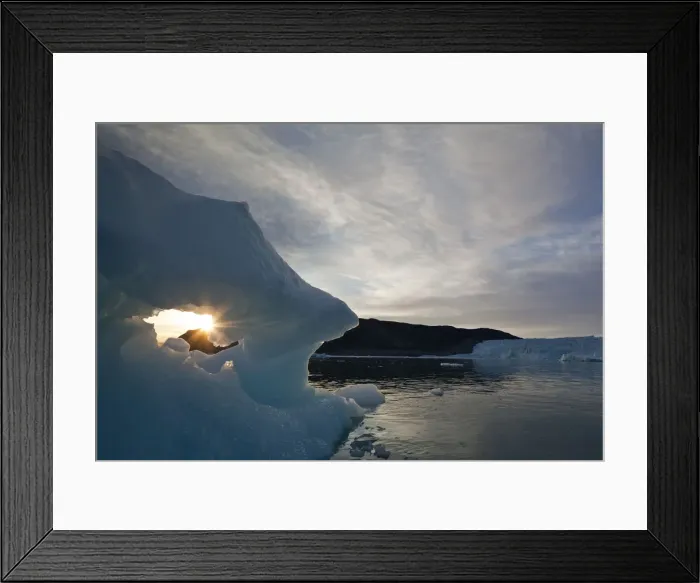 Framed Print : DDE-90036755 Framed Print : DDE-90036755
