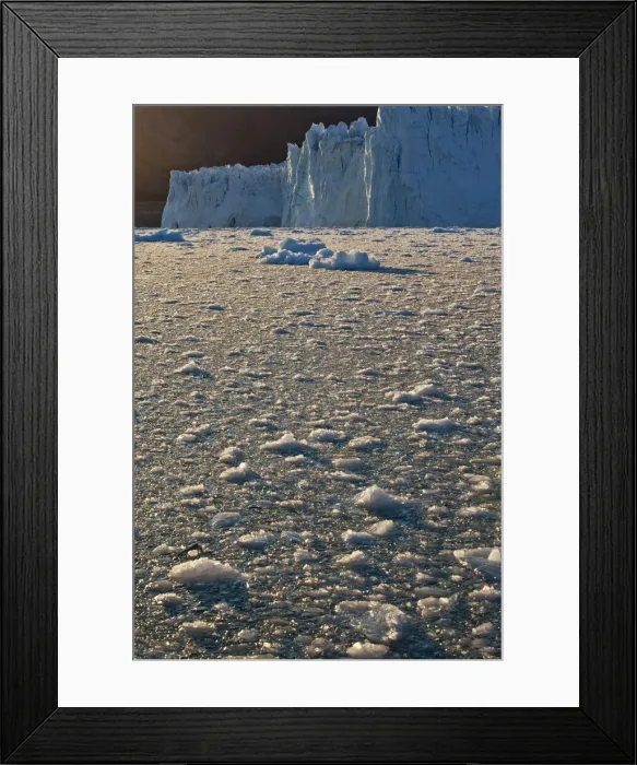 Framed Print : DDE-90036753