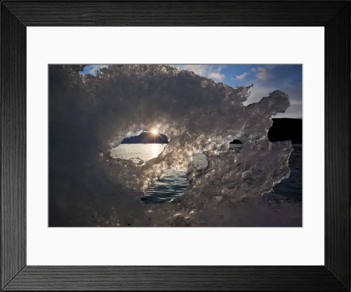 Framed Print : DDE-90036760 Framed Print : DDE-90036760