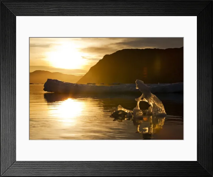 Framed Print : DDE-90036768