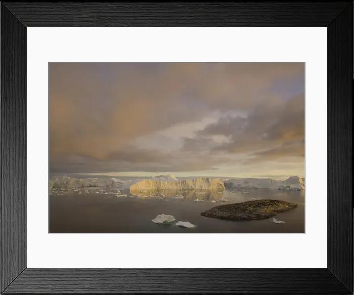 Framed Print : DDE-90036793 Framed Print : DDE-90036793