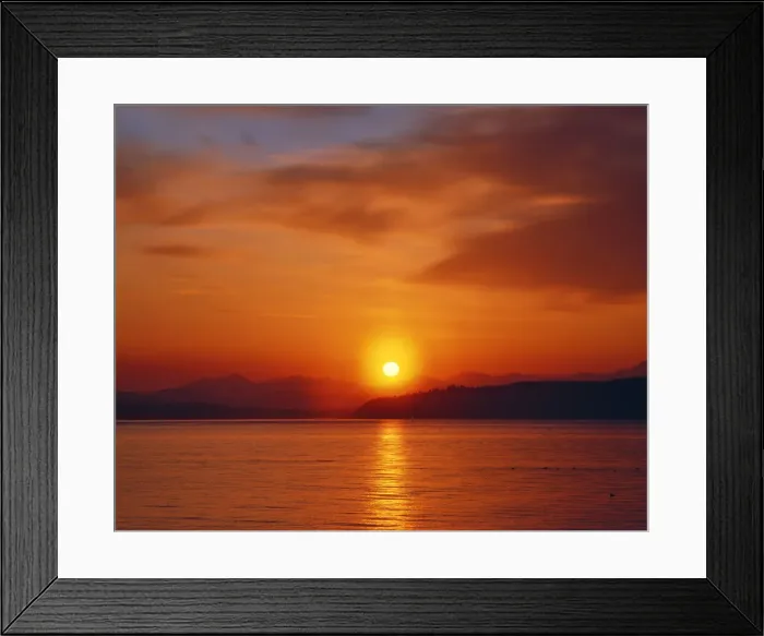 Framed Print : DDE-90037508 Framed Print : DDE-90037508
