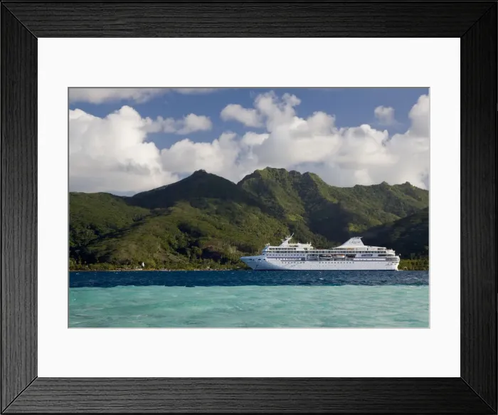 Framed Print : DDE-90037655 Framed Print : DDE-90037655