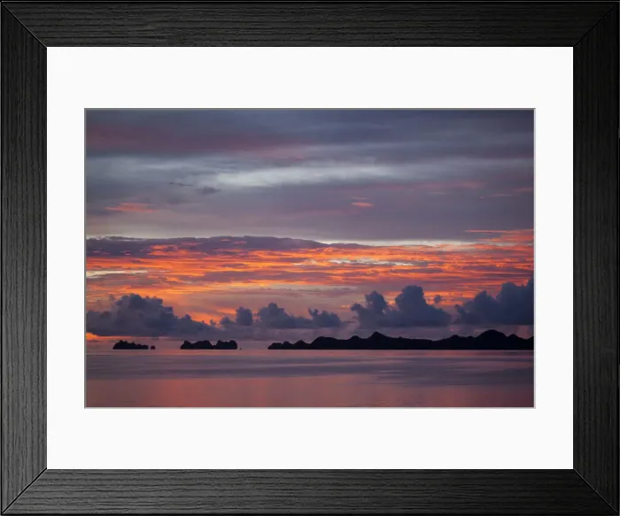 Framed Print : DDE-90037773 Framed Print : DDE-90037773