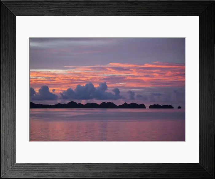 Framed Print : DDE-90037775 Framed Print : DDE-90037775