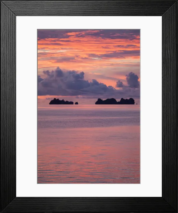 Framed Print : DDE-90037776 Framed Print : DDE-90037776