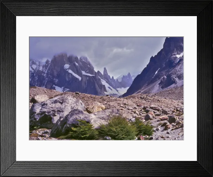 Framed Print : DDE-90037832 Framed Print : DDE-90037832