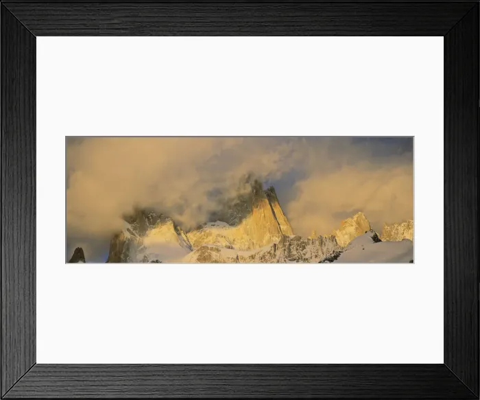 Framed Print : DDE-90038012 Framed Print : DDE-90038012