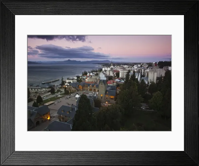 Framed Print : DDE-90038063 Framed Print : DDE-90038063