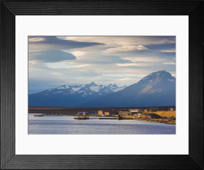 Framed Print : DDE-90038547 Framed Print : DDE-90038547
