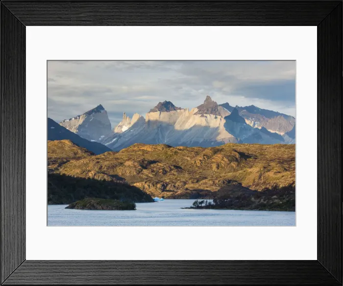 Framed Print : DDE-90038568 Framed Print : DDE-90038568