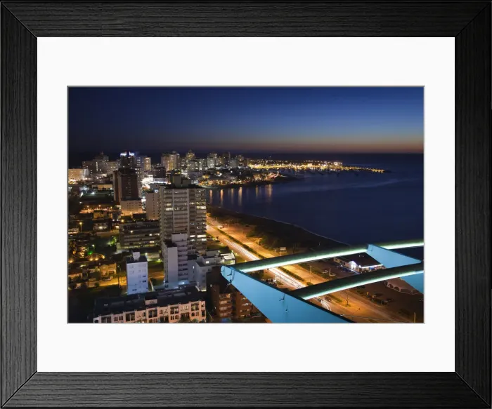 Framed Print : DDE-90038716 Framed Print : DDE-90038716
