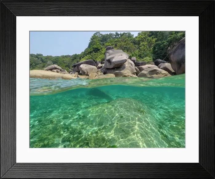 Framed Print : The clear water and rocks of Ko Miang island. Date: 18-03-2019